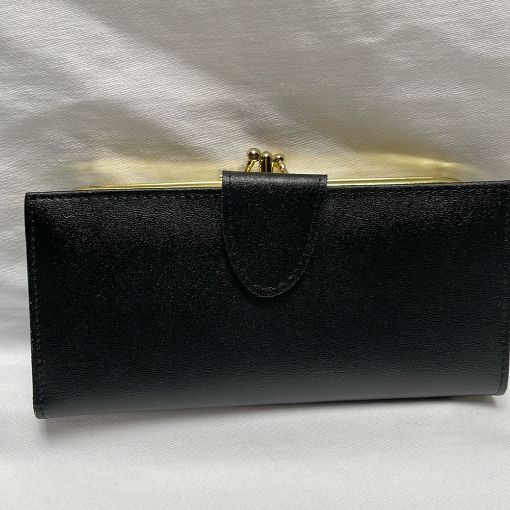Macys black leather 2 compartment cash and credit card ID NWOT